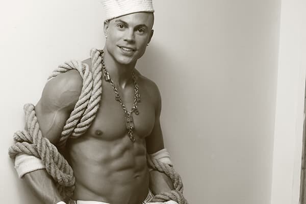 Dylan chippendales paris