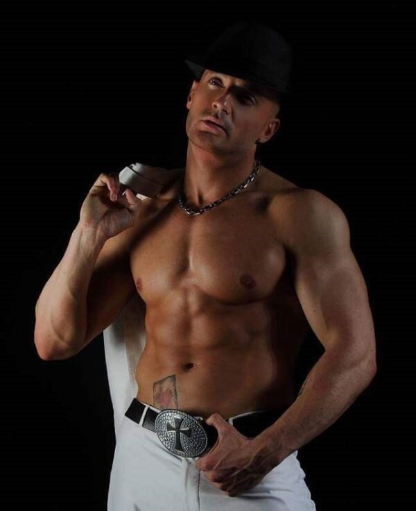 Orel strip tease integral