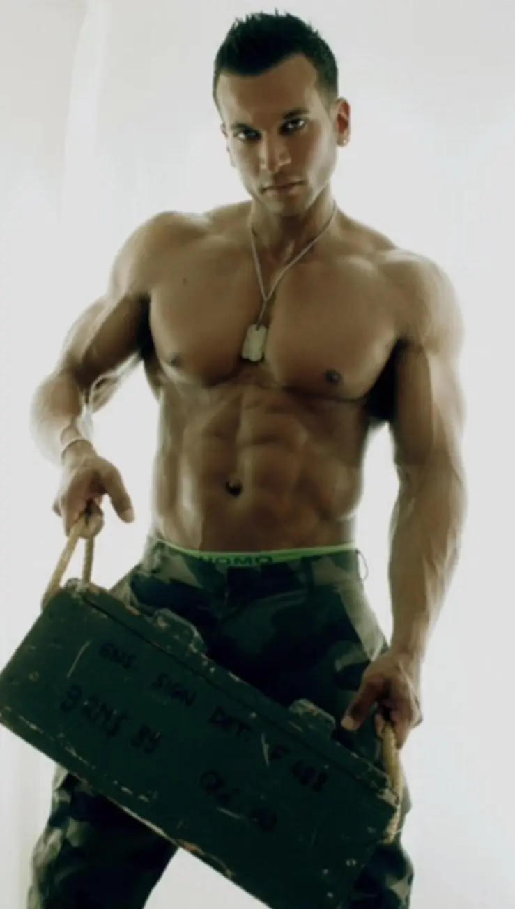 Rony Stripteaseur Paris – Image 5