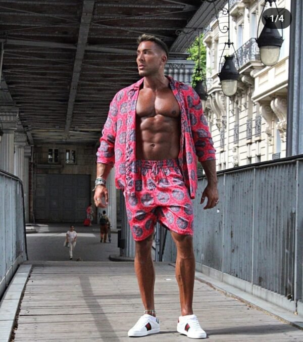 Max stripteaser paris 75