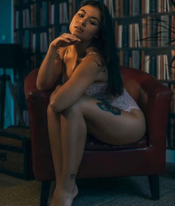 Maimai Stripteaseuse Paris 4 Mia streeptise