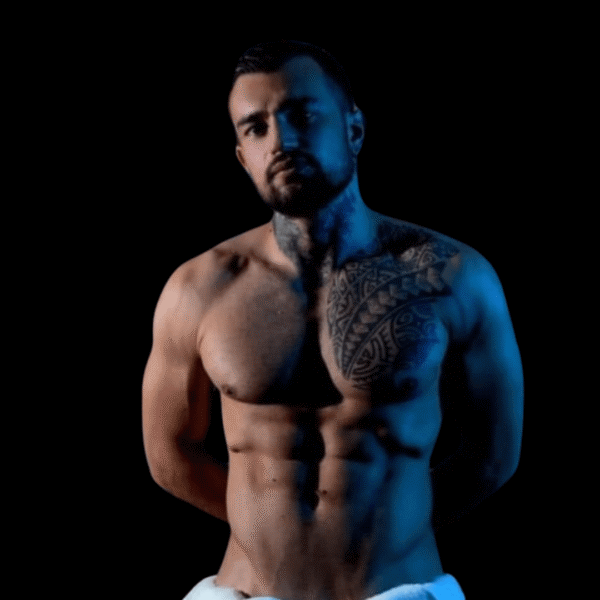 Anthony stripteaseur paris 75