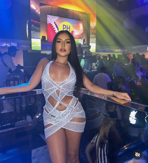 Liilou Frenchy strip tiseuse