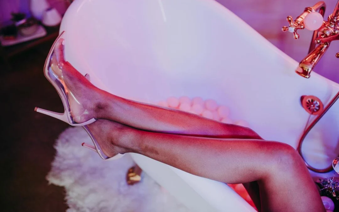 Strip-tease et enterrement de vie de garçon : conseils et astuces
