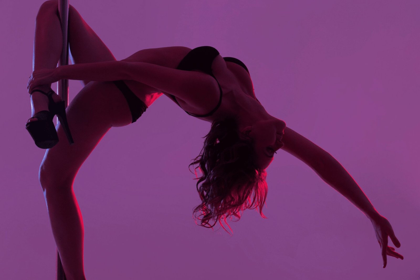 Playlist Strip-tease EVG : Top 20 des musique pour une show sexy