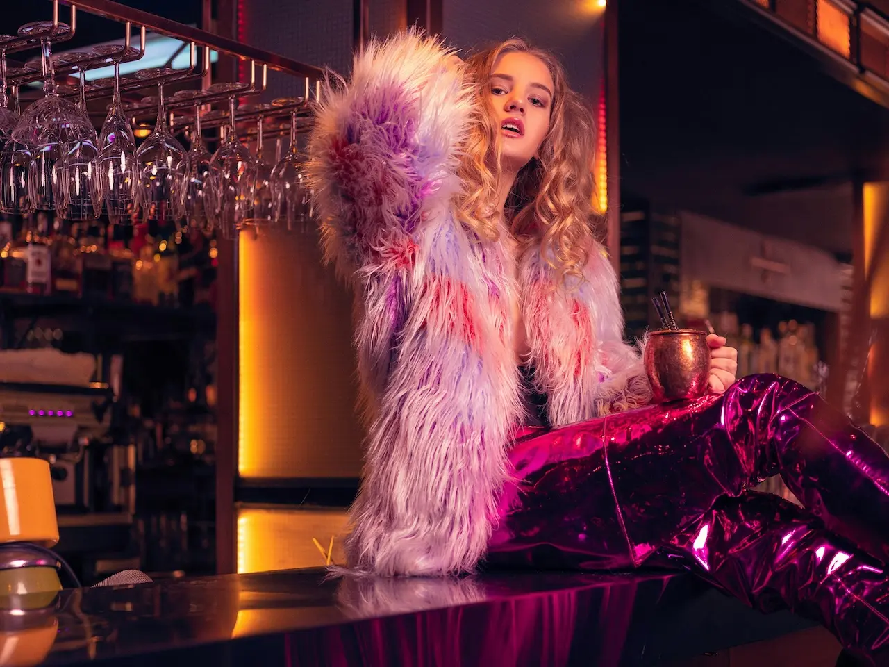 Strip Club Paris : guide complet des clubs, prix et quartiers Strip club Paris : découvrez les clubs connus, leurs quartiers, ambiances, horaires, tarifs et l’alternative privée pour EVG et soirées.